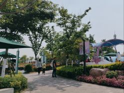 -季高兔窝窝亲子园(上海薰衣草公园店)