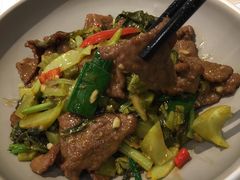 酸菜炒牛肉-新宝餐厅(流塘店)
