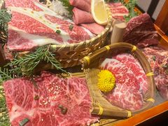 -山川小町·极番烧肉(新地假日广场店)