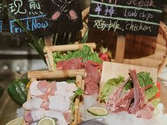 -大中华希尔顿酒店-念自助餐·嗨啤·小龙虾