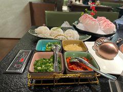 -得意咚瓜·顺德鱼生·冬瓜火锅(深圳首店)