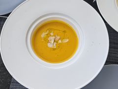 -卡普里披萨·牛扒·下午茶