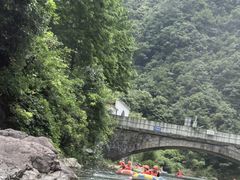 -安吉龙王山峡谷漂流