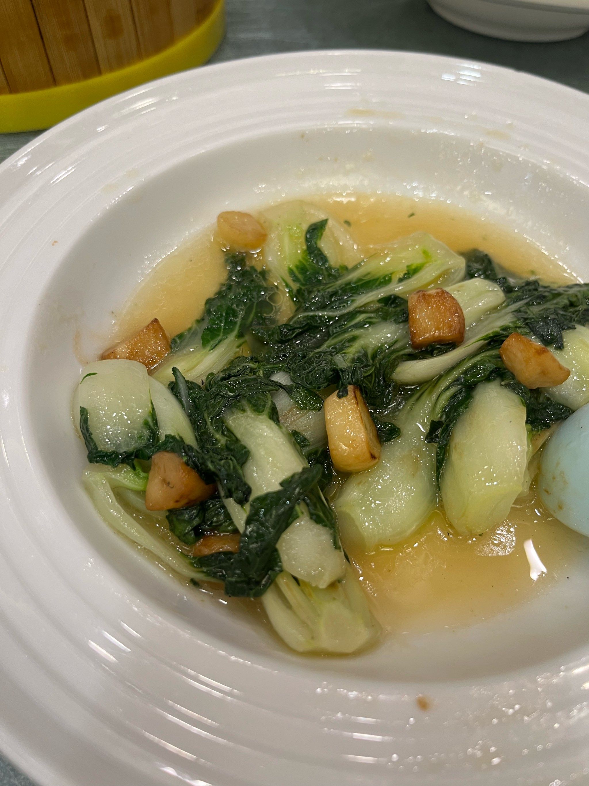 再来鸿运楼,主要是物美价廉,烤鸭肥而不腻