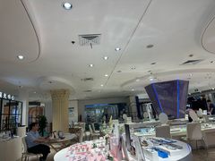 -巴黎三城(百联南方购物中心店)