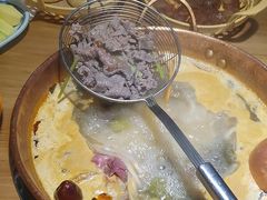 -洱火云南酸菜牛肉火锅(石景山当代商城店)