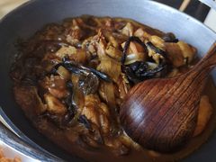小鸡炖蘑菇-关东小磨东北菜(上海长风大悦城店)