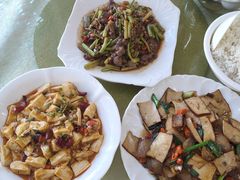 -湘里湘亲饭店(闸坡店)