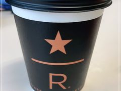 -星巴克臻选(上海虹桥新天地三店)