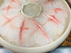 -老牌坊云南鱼豆花火锅(嵩山店)