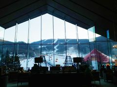-中旅松花湖滑雪场