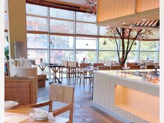 -蜜桃餐厅·伴山(湖滨商业街店)