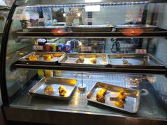 面包甜点陈列柜-赵元章肉骨烧(山塘街店)
