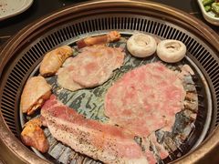 -梨花甄选自助烤肉(小寨原力场店)