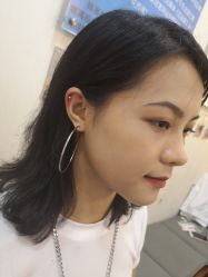 -花师傅专业手穿耳洞打耳洞穿孔