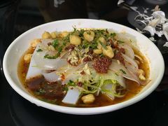 -烤肉小伙烤肉店