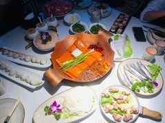 -墨居上隐·院子里火锅(峨眉店)