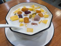 芒果烧仙草-大甜九港式甜品(武林店)