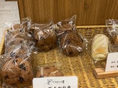-提亚烘焙·手作面包·生日蛋糕(七星店)