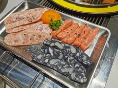 烤肠拼盘-山野的朋友露营炭火烤肉