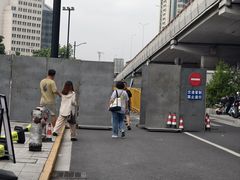 -上海体育场