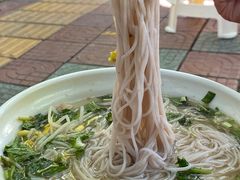 -啊墨江牛烂烀米线