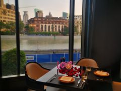 靠窗位-上海苏宁宝丽嘉酒店·Cafe Bellagio西餐厅