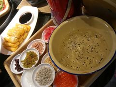 -热火朝天鲜切牛肉火锅(南强街巷店)