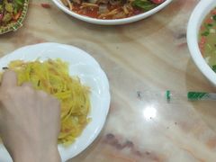 香嫩炒烩肉-苏莱特色牛骨滩羊手抓馆(长城东街总店)
