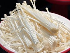 -辣尚瘾·烤鱼·新川菜(牡丹园直营店)