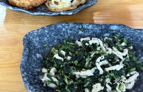 Green Pickled Vegetable and Pork Noodles
