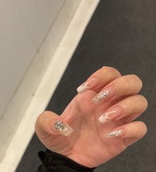 -晨·艺美甲美睫