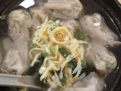 鲜肉虾仁燕皮馄饨-巧燕坊一笼一蒸烧卖(西湖文化广场银泰店)