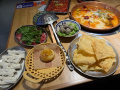 -洱火云南酸菜牛肉火锅(石景山当代商城店)