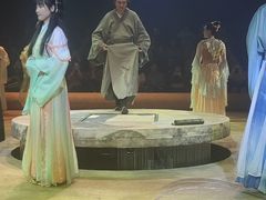-瑞虹新天地月亮湾