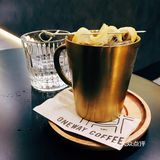 绿色复古风的咖啡小店