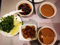 传统麻酱调理-东来顺饭庄(apm总店)