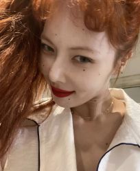 -AYO SALON