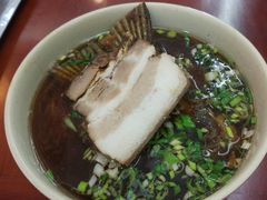 爆鱼焖肉面-伟记奥面馆(养育巷店)