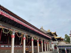 -塔尔寺游客服务中心