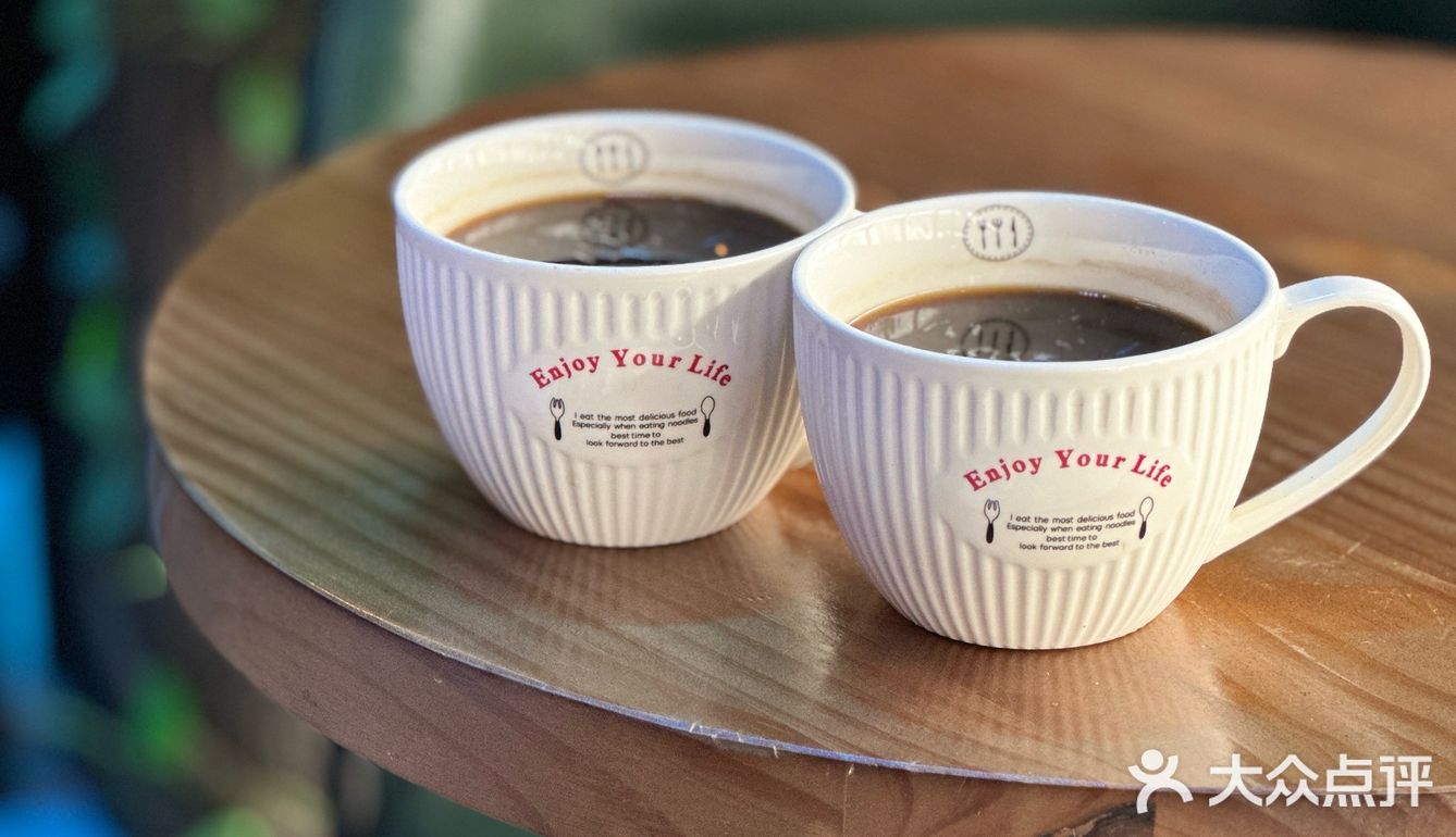 约上你的好朋友来这喝杯美式吧……超大杯
