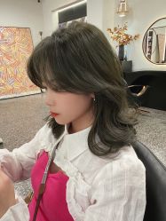 -SWANK SALON