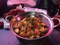 干锅牛蛙-陈帅夜排档·龙虾·炒菜·烤串(世茂店)