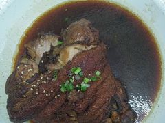 -老码头黑皮肘子锅包肉熏酱水饺(文政街店)