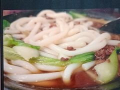 -丽虹云南过桥米线(兴工街店)