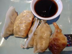 -必胜客(上海新南方商城PH店)