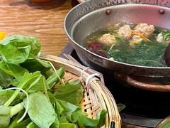 -吃饭皇帝大土家民族菜(正大广场店)