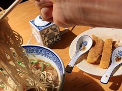 -沪西老弄堂面馆(定西路店)