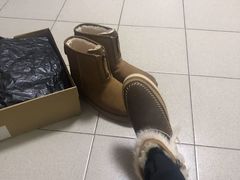 -UGG(燕莎奥特莱斯购物中心店)