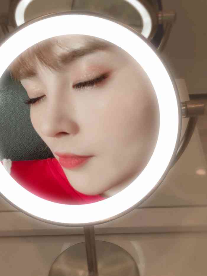 刘娟美甲沙龙(新天地时尚店)